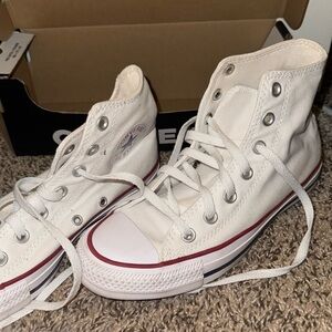 Converse never worn